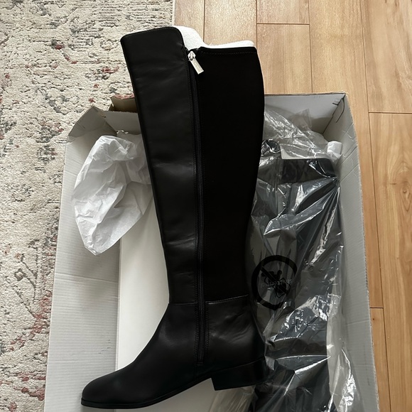 Michael Kors Bromley Flat Boot Black Size 8.5 - Picture 2 of 4